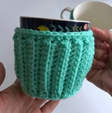 Crochet Cozy Mug Cover Pattern (1)