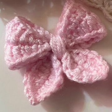 Crochet Bow & Hair Clip Pattern (1)