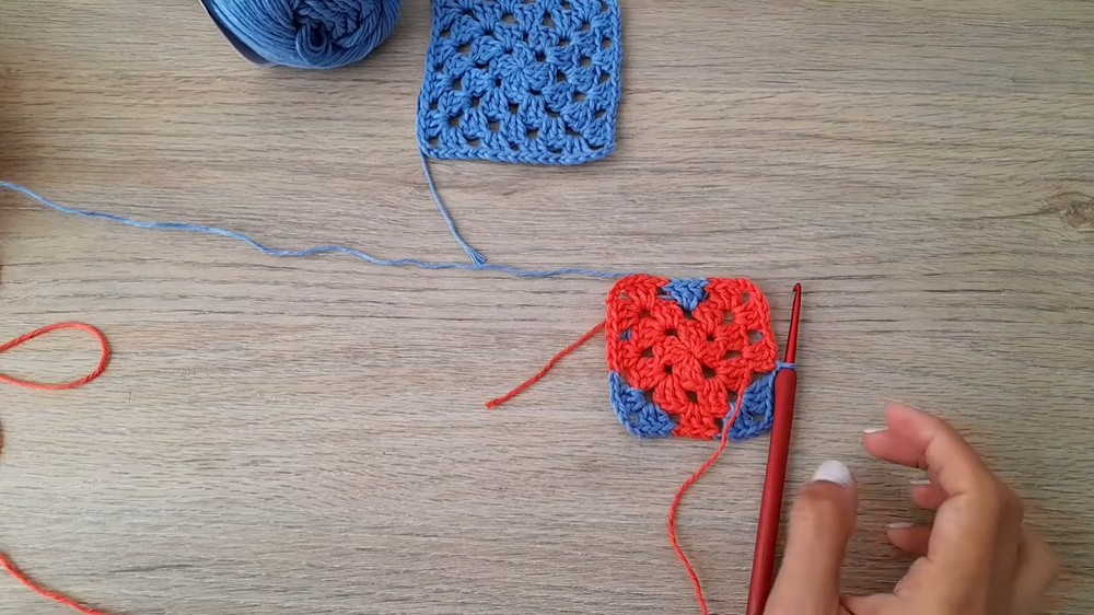Crochet Heart Granny Bag