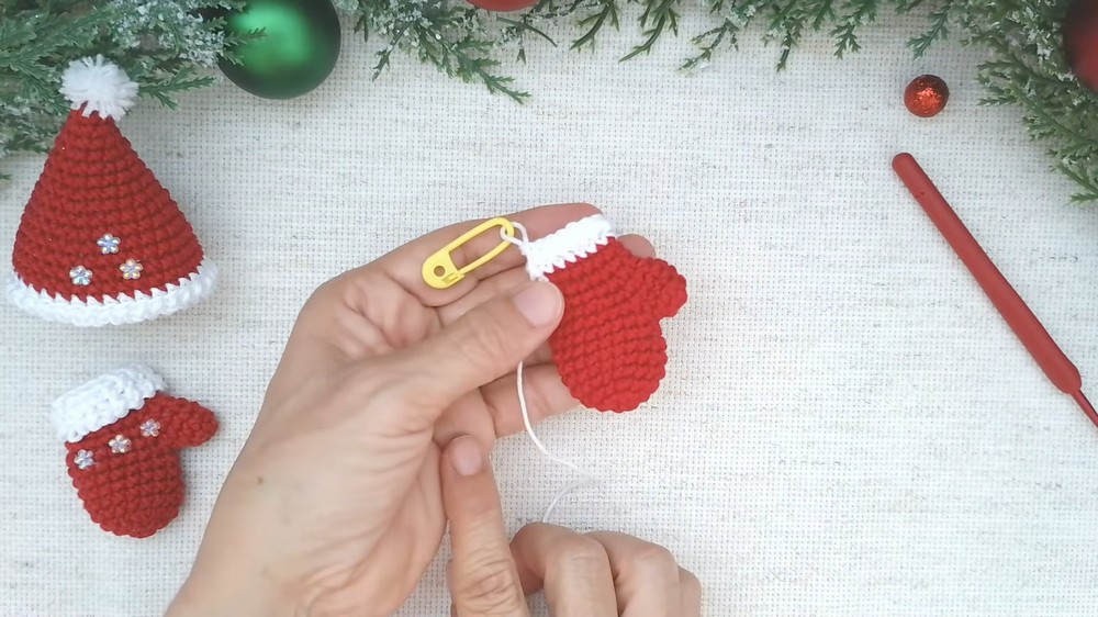 Crochet Mini Santa Gloves