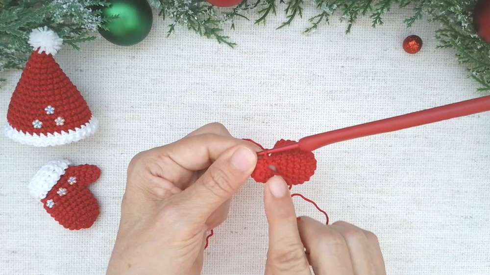 Crochet Mini Santa Gloves