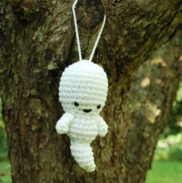 Crochet Halloween Ghost