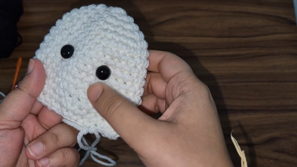 Crochet Ghost On A Swing
