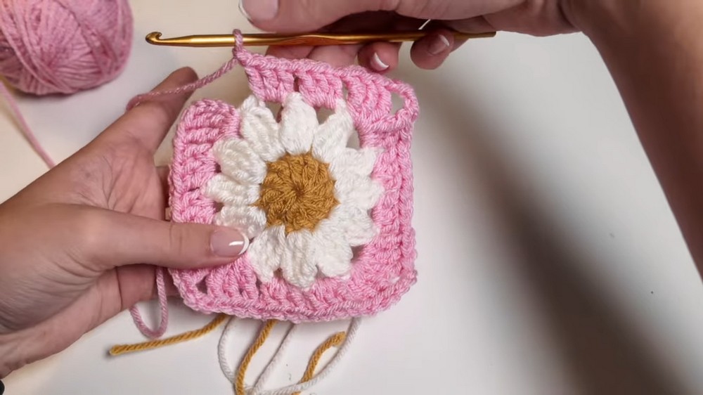 Crochet Daisy Flower Granny