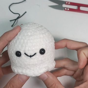 Crochet Halloween Ghost
