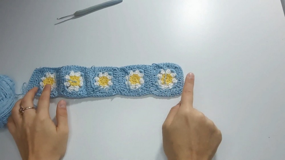 Crochet Daisy Headband