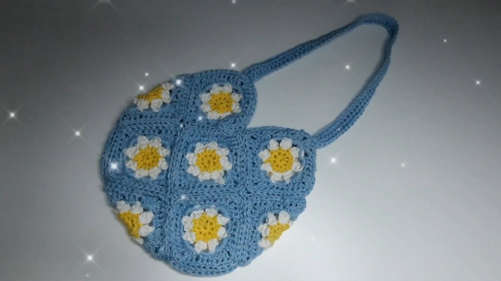 Crochet Daisy Granny Bag