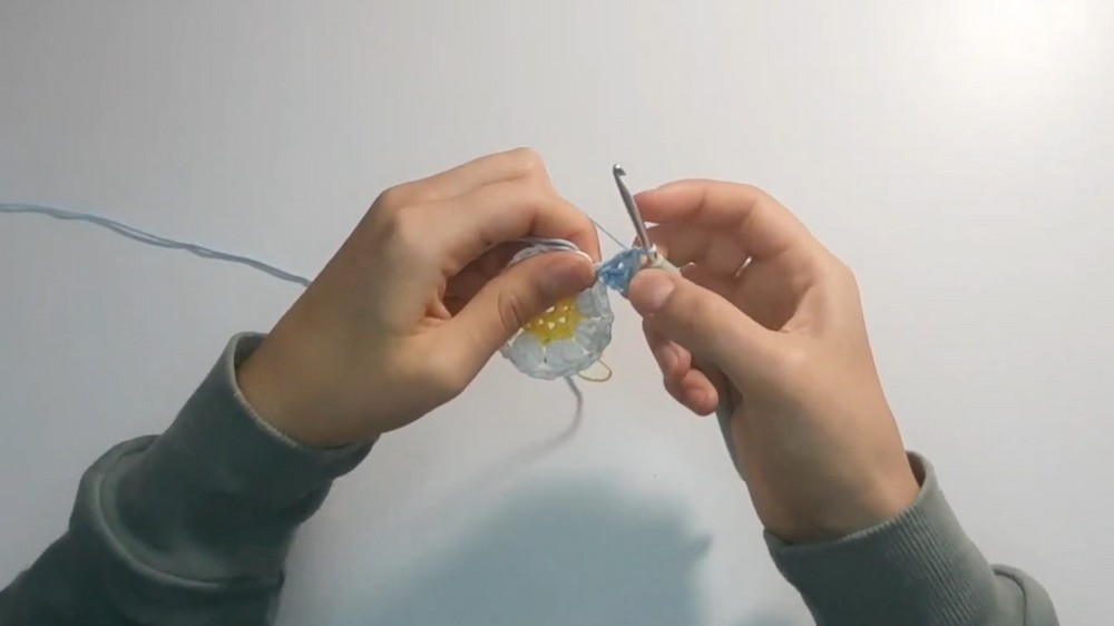 Crochet Daisy Headband