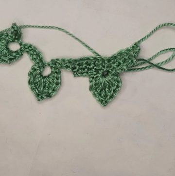 Crochet Simple Leaf Vine