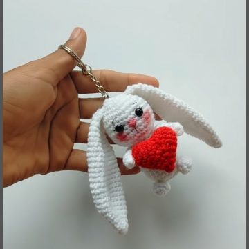 Crochet Bunny With Heart