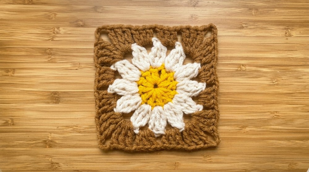 Crochet Daisy Granny Square