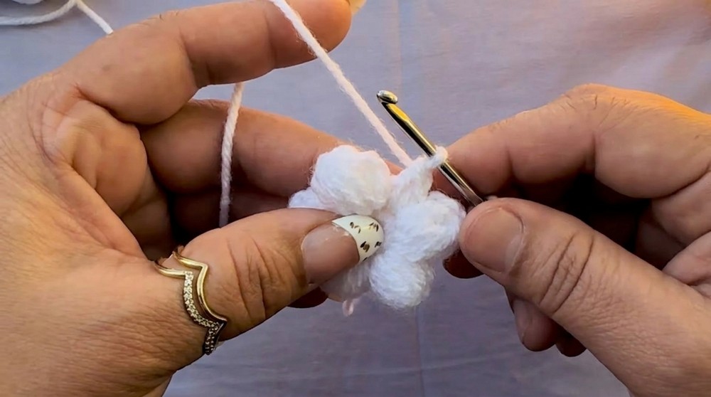 Crochet Puff Flower Pattern