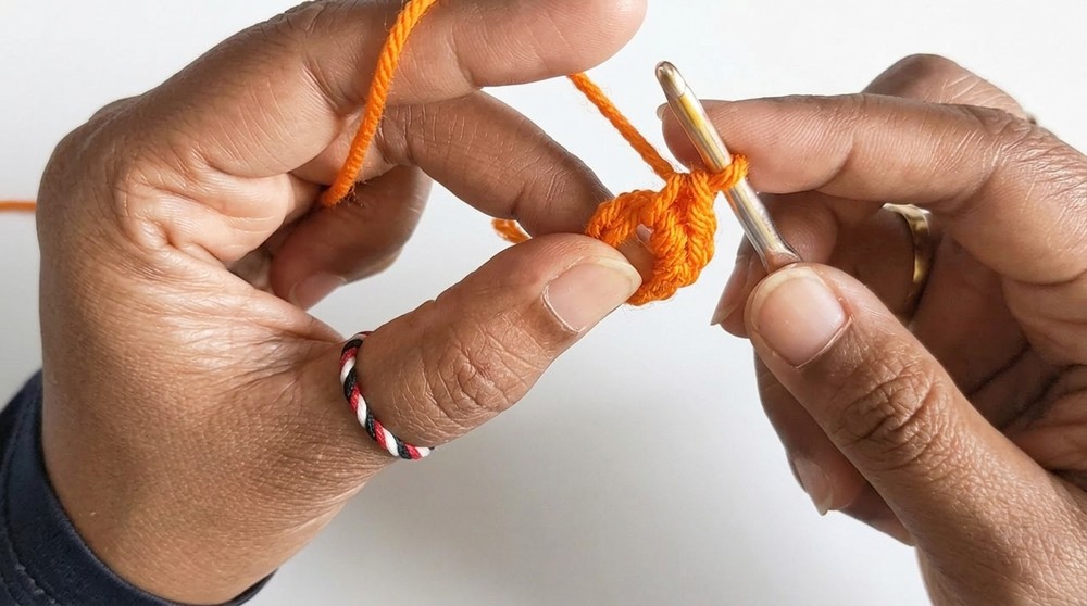 Crochet Beautiful Mini Bag Pattern