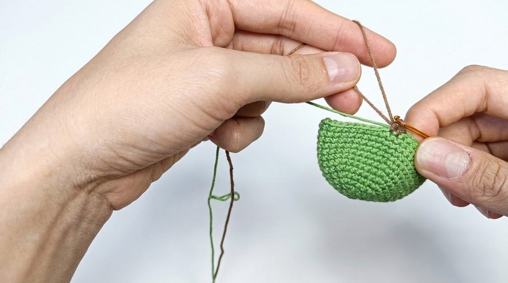 Crochet Baby Sunflower Keychain Pattern