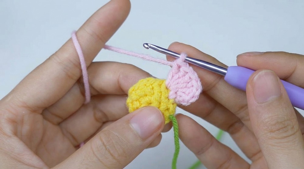 Crochet Mini Flower Pot Pattern