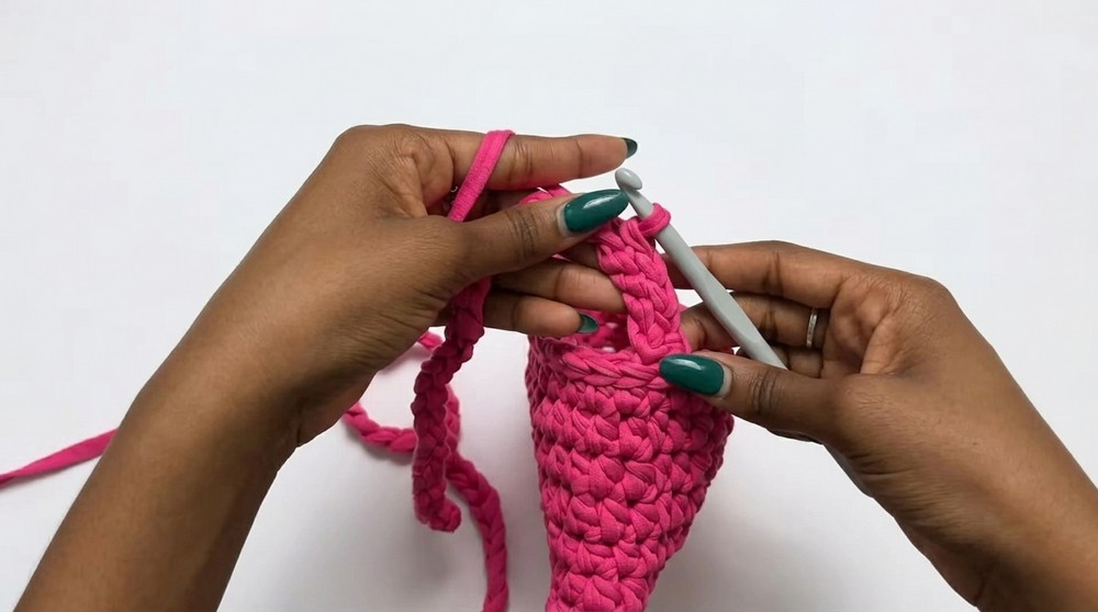 Crochet T-shirt Yarn Bag Pattern