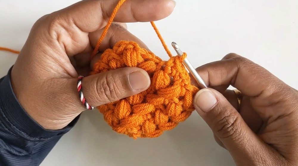 Crochet Beautiful Mini Bag Pattern