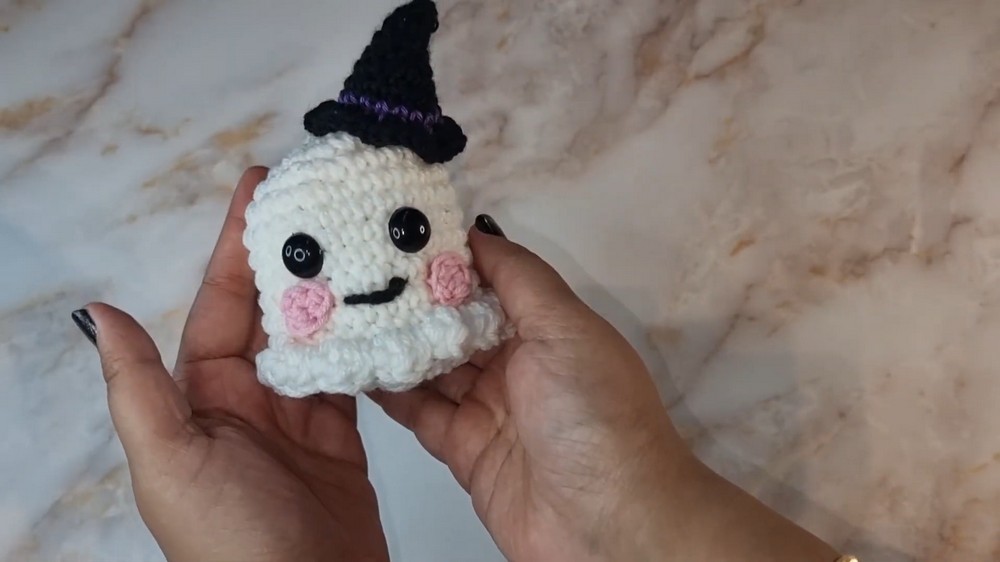 Crochet Baby Ghost Halloween Pattern