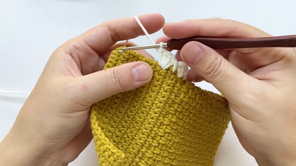 Crochet Card Holder Pattern