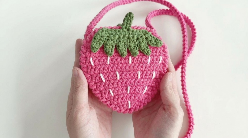 Crochet Straberry Bag Pattern