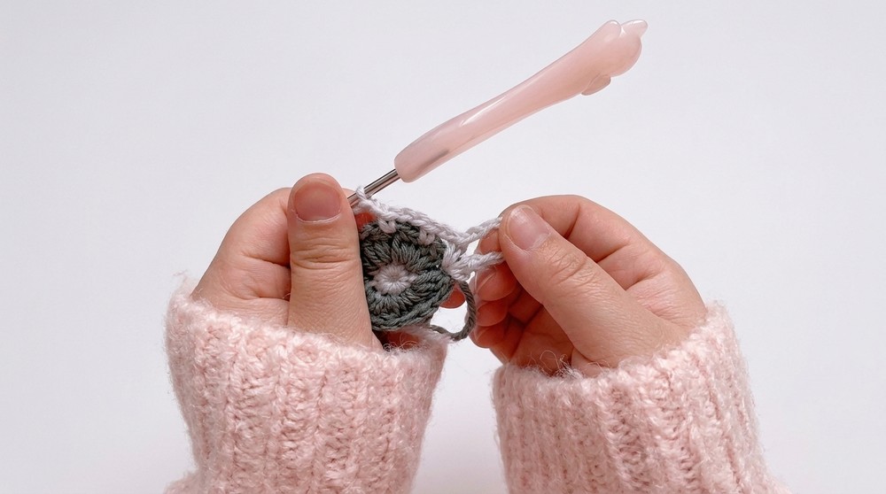 Crochet Half Moon Granny Pouch Pattern