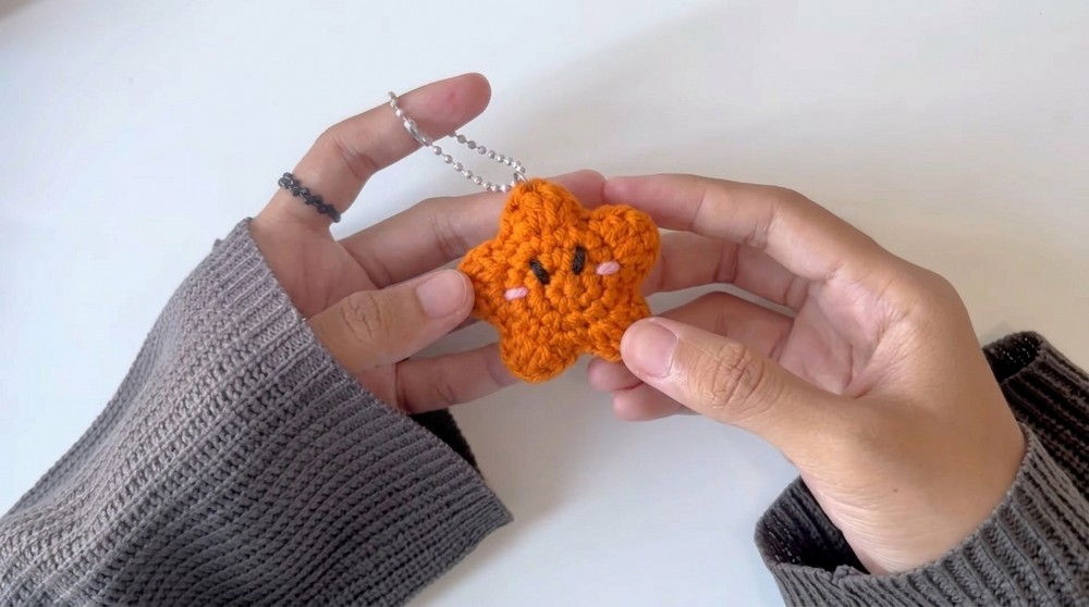 Crochet Star Keychain Pattern